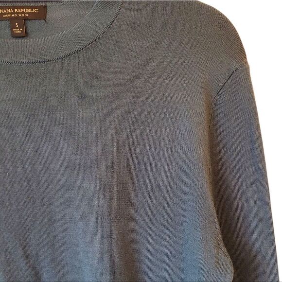 Banana Republic Men's Teal Blue 100% Merino Wool Sweater Size S - Picture 4 of 7